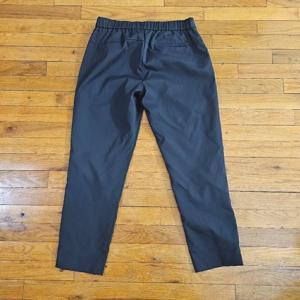 Theory Black Joggers Women's Size 6